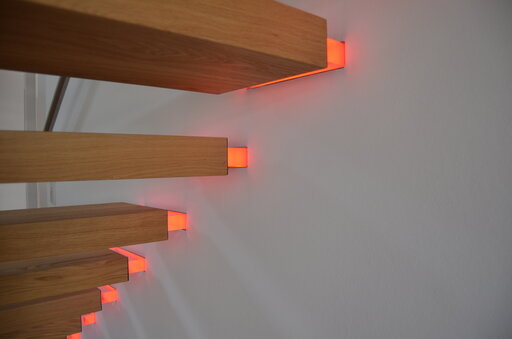 New Mistral Magic - schwebende Treppe mit acrylhaltern und led Siller Treppen Design 1