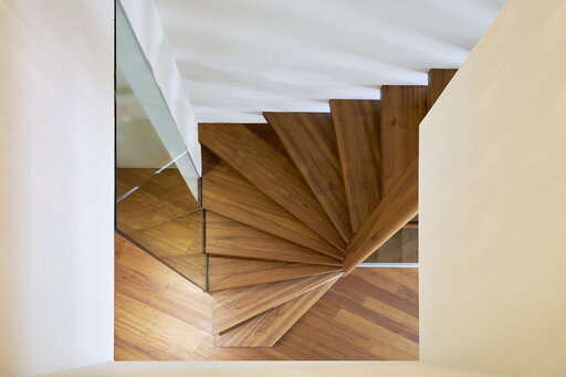Spike - tragende Glastreppe florence Siller Design 4
